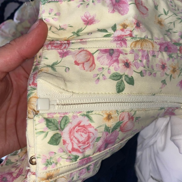 **SOLD** House of CB Remy Lemon Floral Corseted Crop Top - Picture 4 of 4